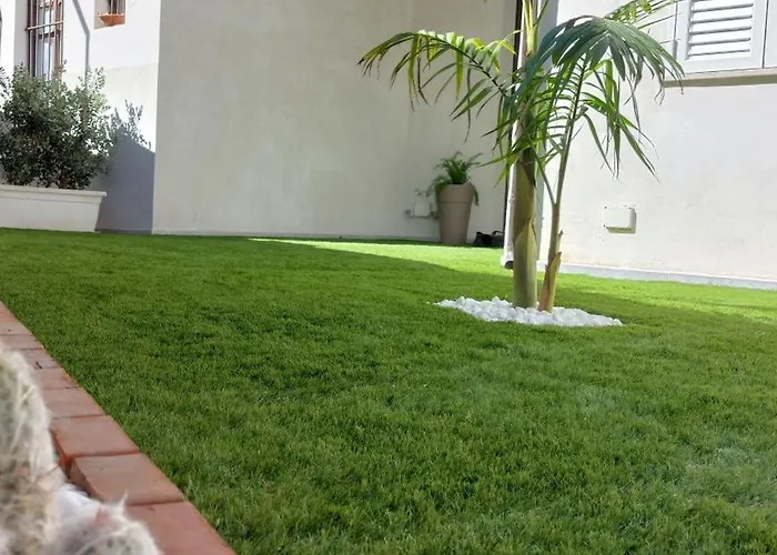 Golden House 4* 切法卢