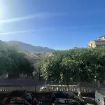 בית הארחה Golden House