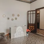 Golden House צ'פאלו