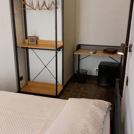 Domus Divina Guest house *
